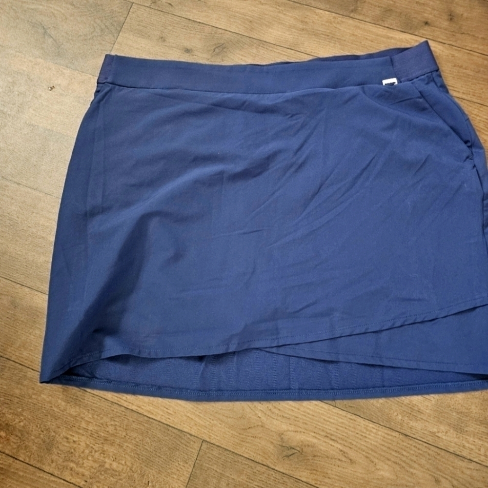 Greg Norman Navy skort size 2XL 2 side pockets one back pocket golf